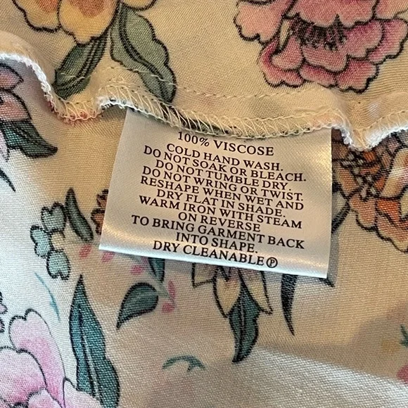 Arnhem Australia wrap maxi dress. Floral high end fabric. Size 8 fits US2 or 4 - Picture 10 of 10